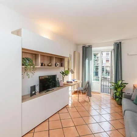 Design In Navigli Area! Apartment